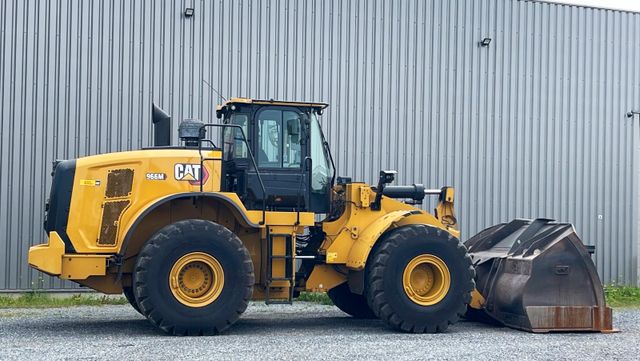 CAT 966M