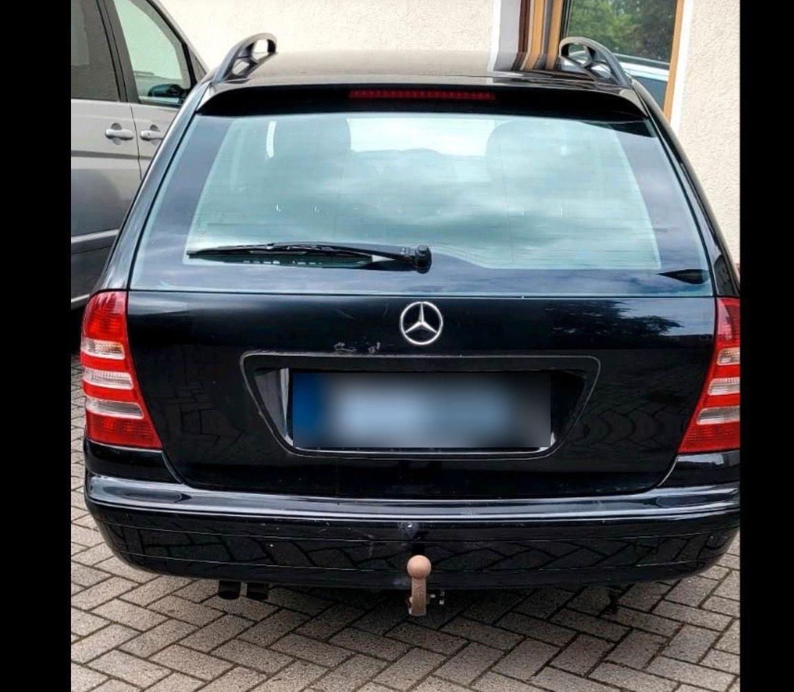 Mercedes-Benz C200 2005 — photo 7