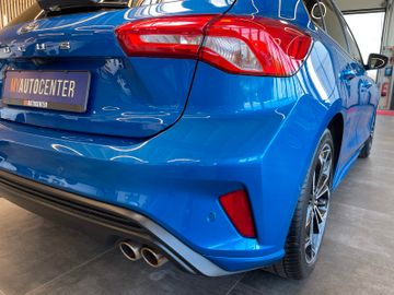 Ford Focus Lim. ST-Line 5-Türer Aut.*LED*NAVI*ACC*B&O