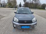 Toyota RAV 4 2.0-l-VVT-i 4x4 - - gebrauchte Toyota RAV 4 aus dem Jahr 2004