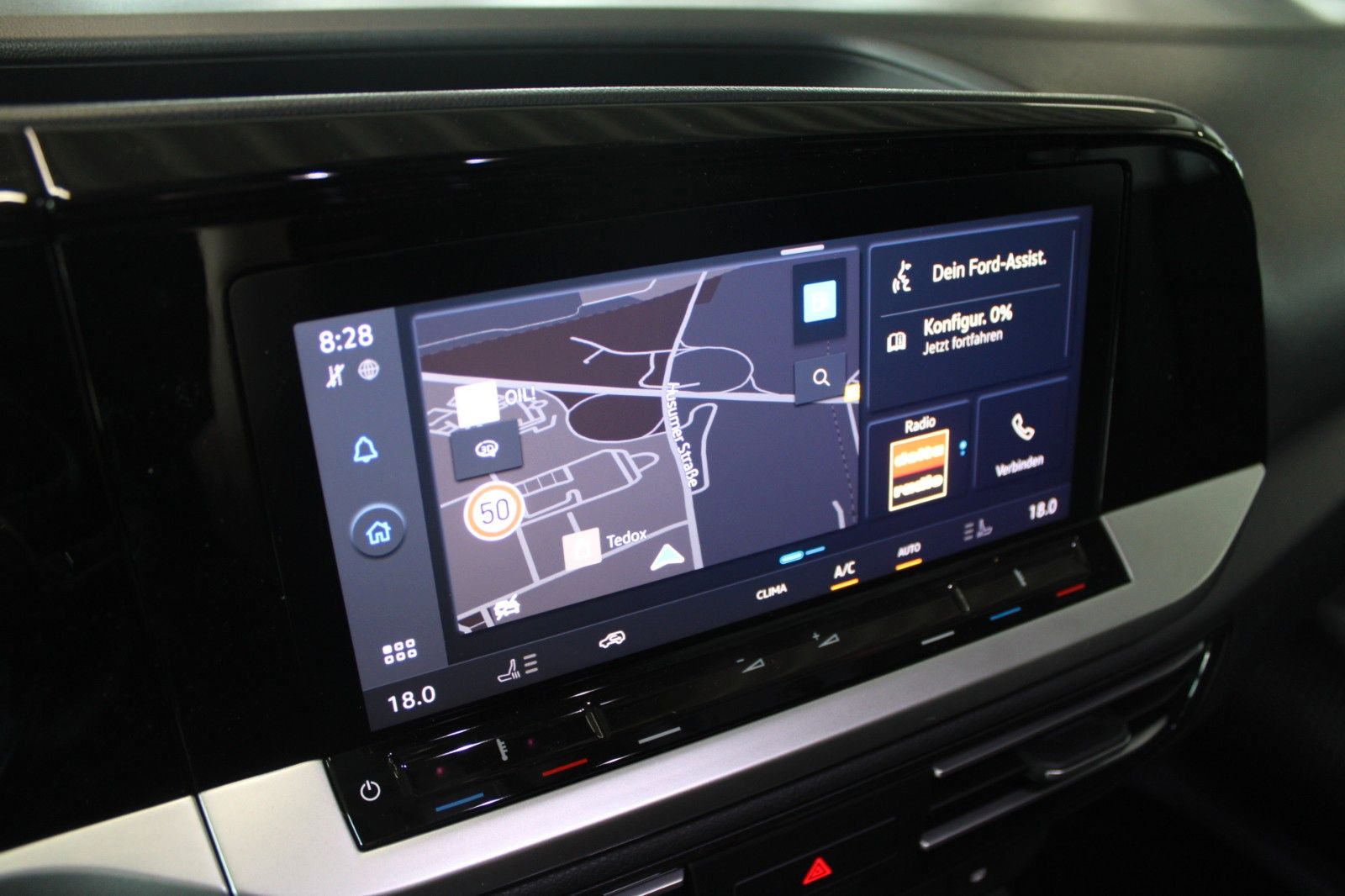 Fahrzeugabbildung Ford Tourneo Connect Titanium 2,0 EcoBlue Automatik