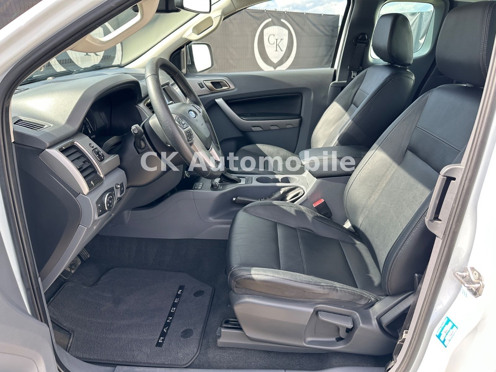Fahrzeugabbildung Ford Ranger 3.2 TDCi Limited Extrakabine 4x4/Navi/AHK