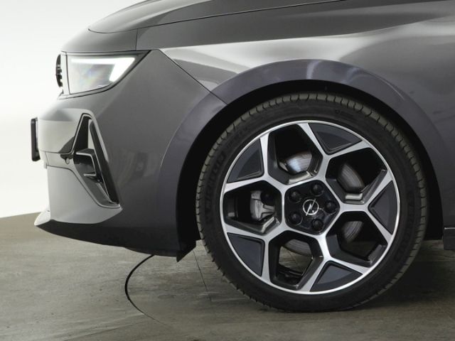 Astra L ST ULTIMATE AT+NAVI+360 GRAD KAMERA+SCHI