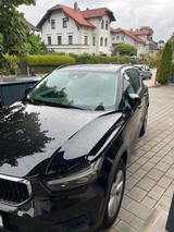 Volvo XC40 T2 Momentum Pro - Volvo Gebrauchtwagen in München