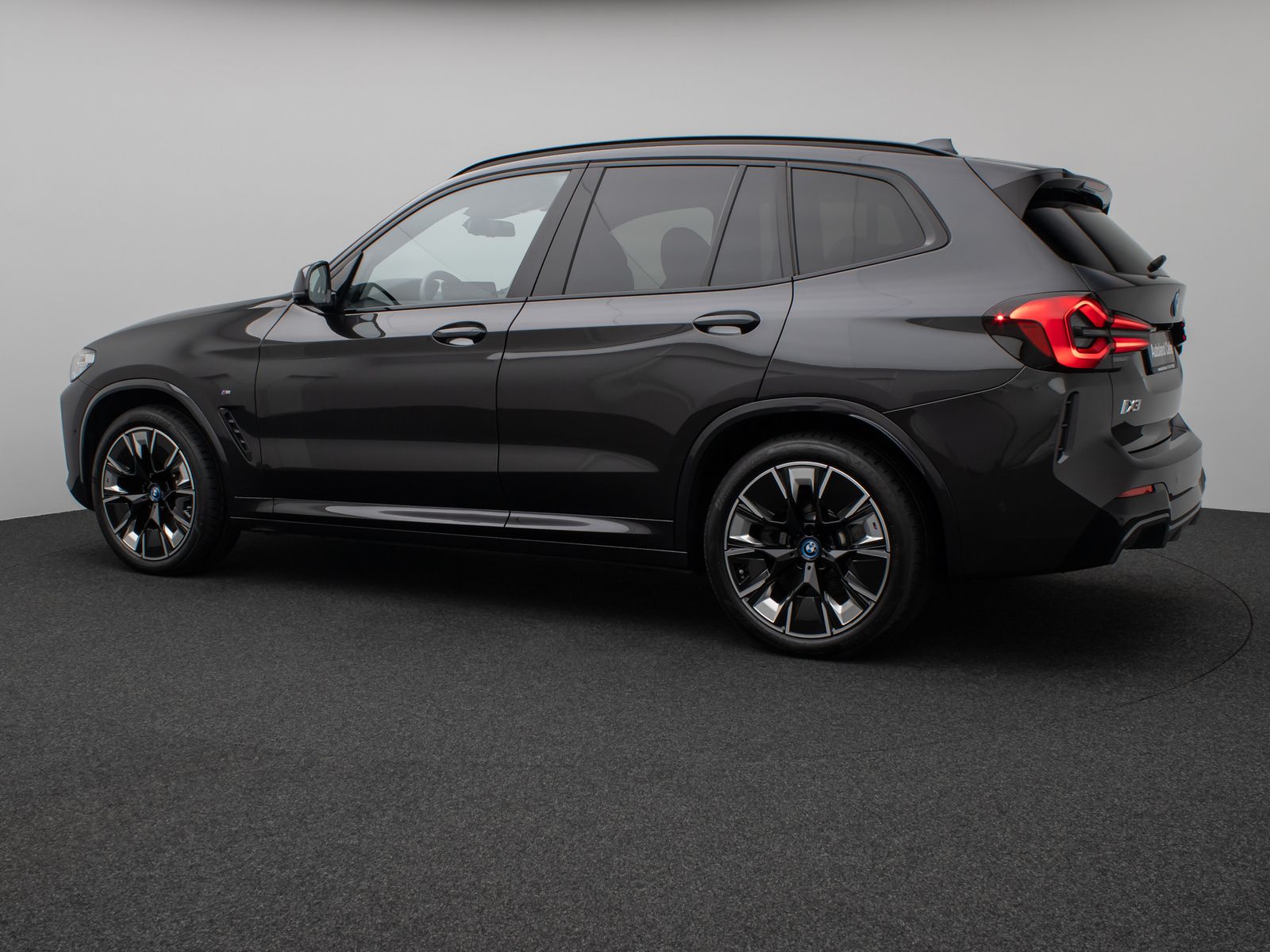 Fahrzeugabbildung BMW iX3 Impressive M Sport Panorama 360°HUD DAB H/K