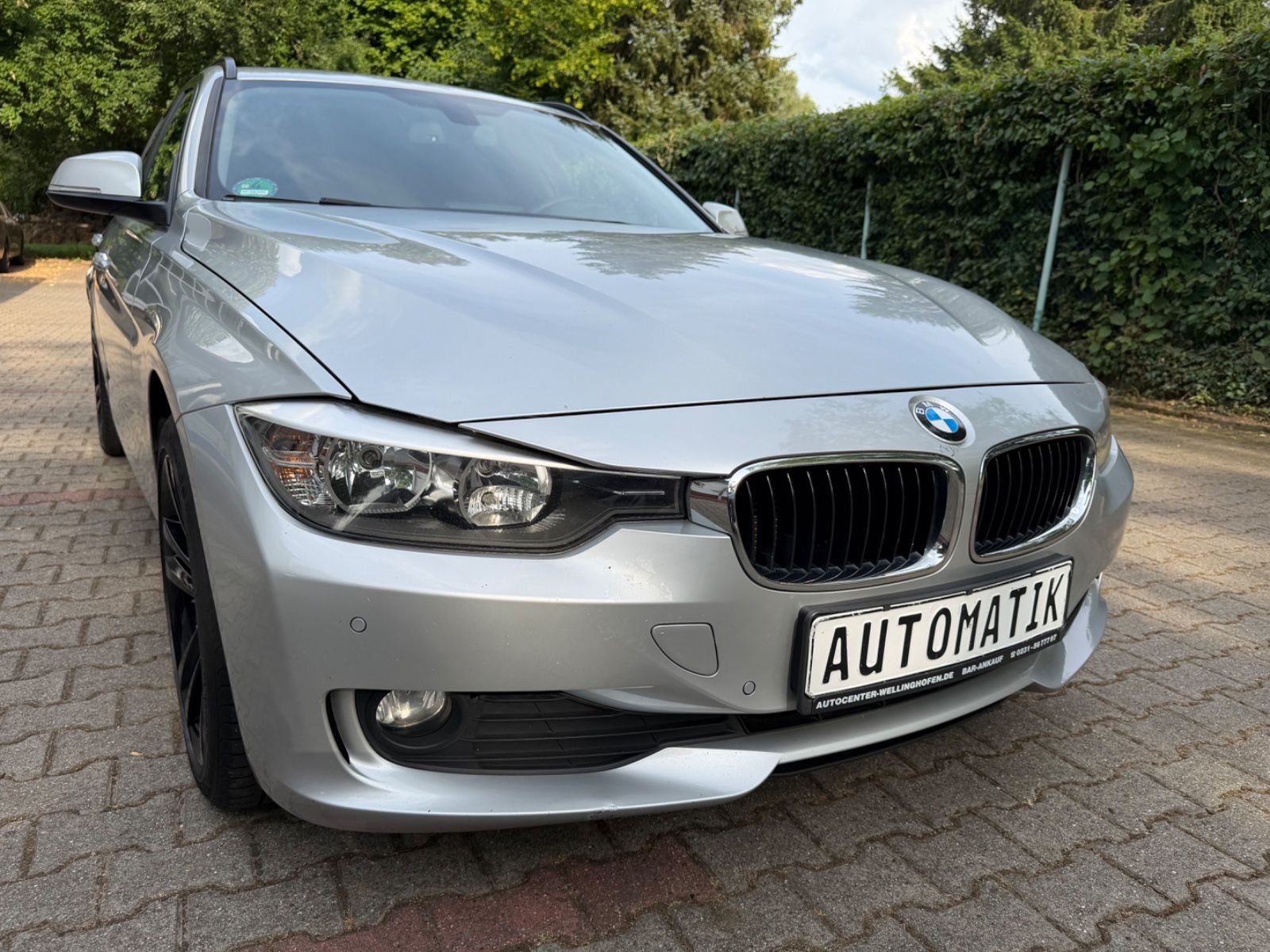 BMW 320D Touring/18-Zoll M Felgen/