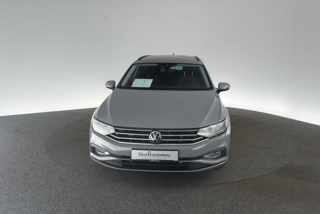 Volkswagen Passat Variant 2.0 TDI DSG AHK Navi ACC