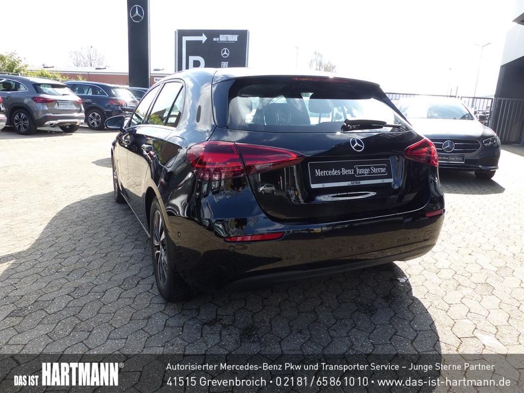 Mercedes-Benz A 180 ADVANCED+MBUX+NAVI+RF.-KAMERA+SPGL-PKT+LED