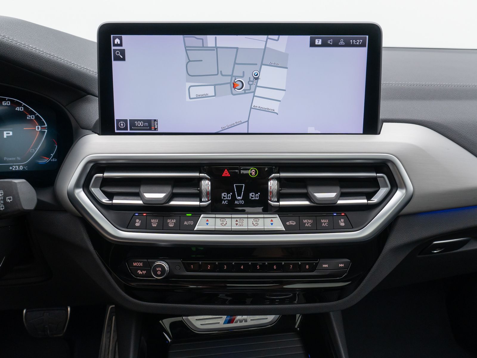 Fahrzeugabbildung BMW X3 M40i Laser HUD DAB 360° DisplKey Panorama 20"