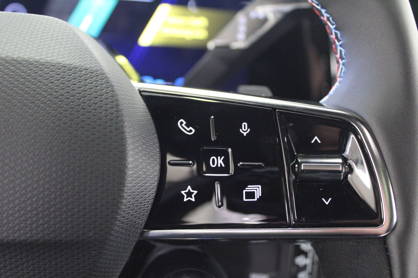 Fahrzeugabbildung Renault Espace E-Tech Full Hybrid 200 Esprit Alpine 7Sit