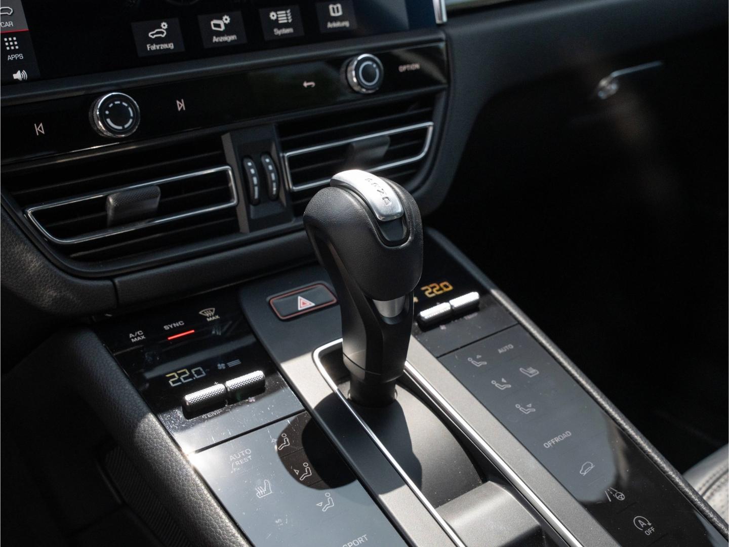 Porsche Macan S AHK Abstandsregeltempostat 21'' BOSE