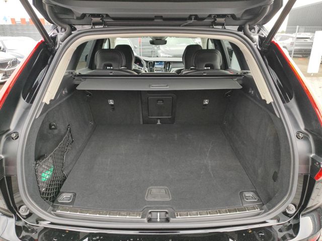 VOLVO XC 60 (Bild 11 von Array)