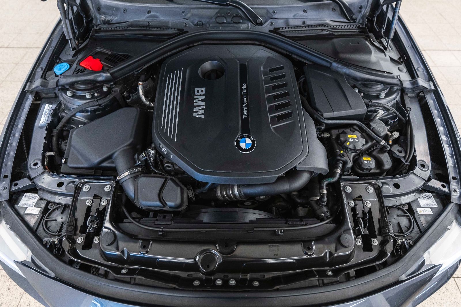 Fahrzeugabbildung BMW 440i Coupé M-PERFORMANCE  HARMAN NAV KAM