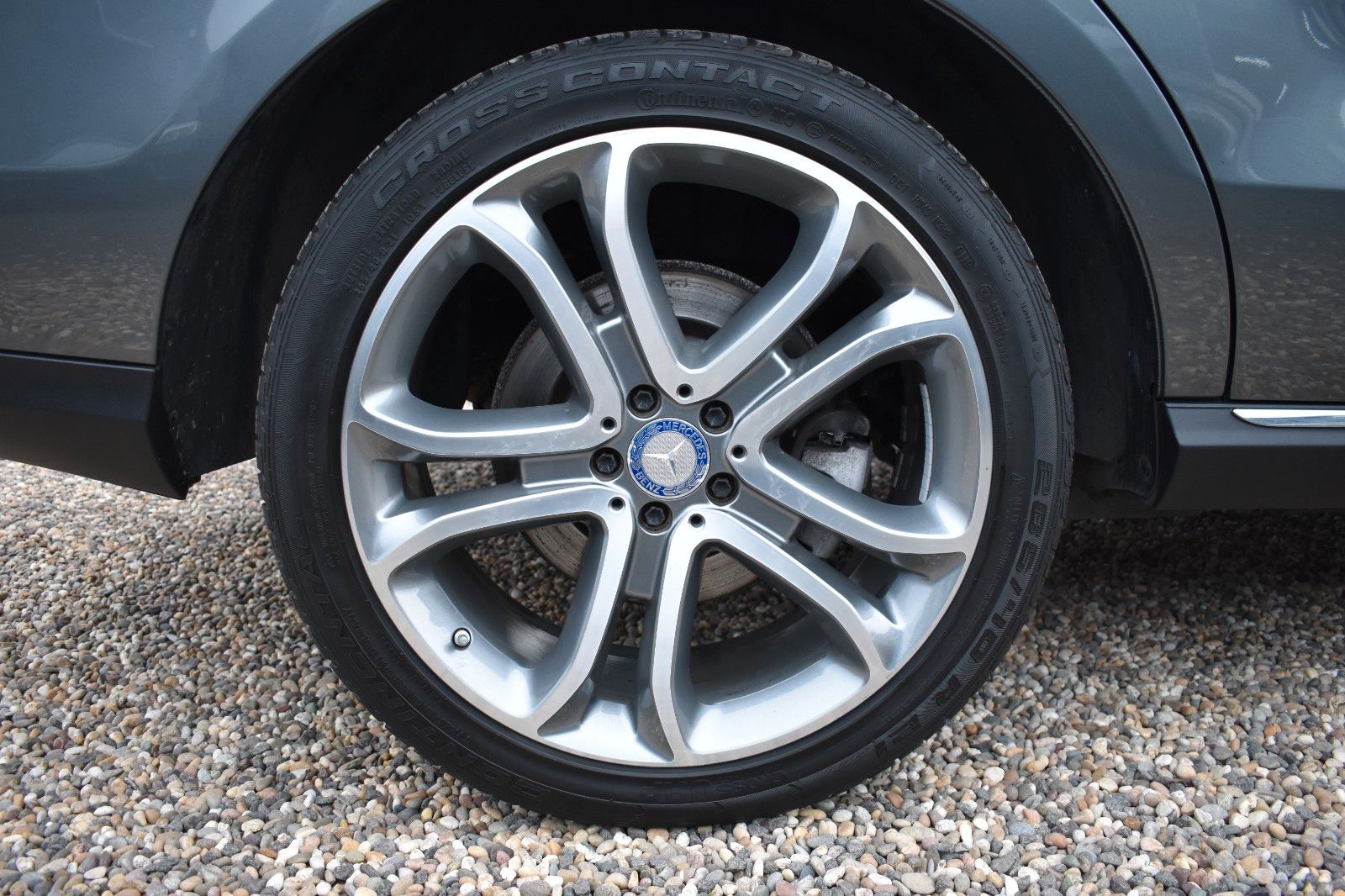 Fahrzeugabbildung Mercedes-Benz GLE 400 4Matic Distronic AHK 21* Keyless-go