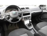 Skoda Octavia 1.8 TSI Ambiente Ambiente - Skoda Octavia Ambiente mit Benzin-Antrieb