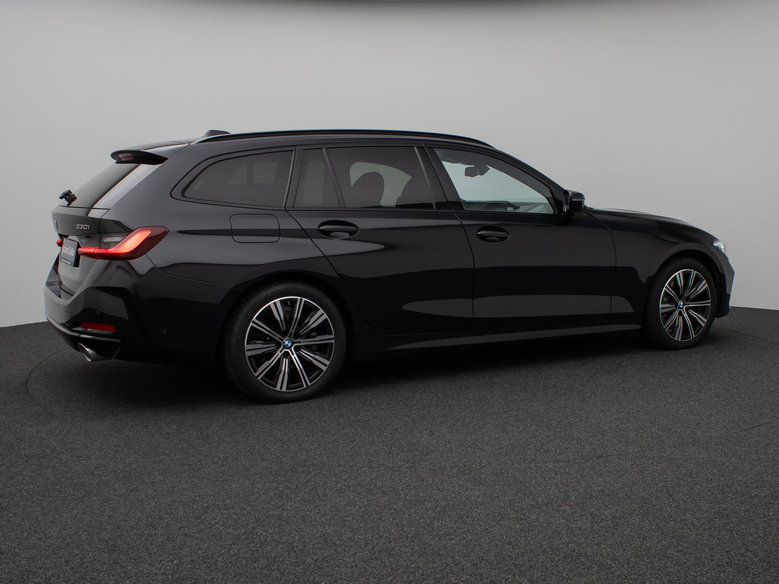 Fahrzeugabbildung BMW 330i xD Kamera HUD H/K ACC Komfort Alarm Sport