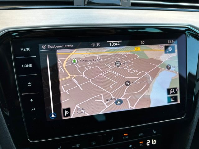 Passat Var R-Line TDi DSG PANO Standh Navi Matri