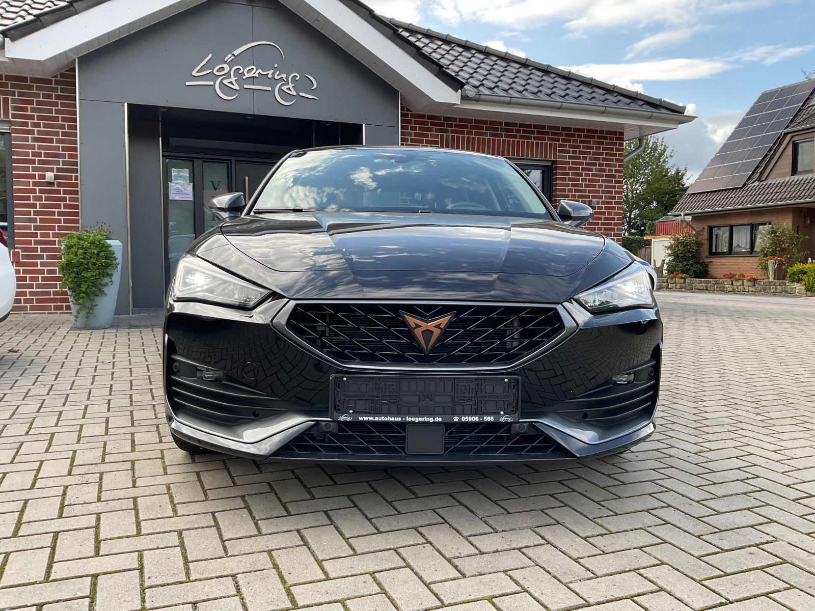 Fahrzeugabbildung CUPRA Leon 1.5 eTSI DSG,Kamera,Navi,VirtualDisplay