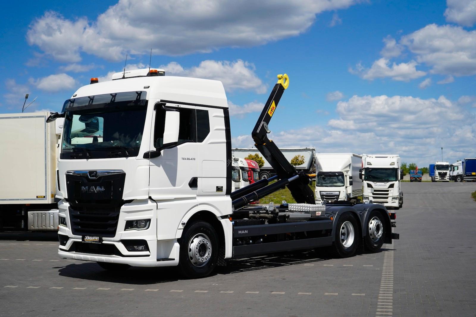 MAN TGX / 26.470 / E 6 / GM / HAKOWIEC HYVA / OŚ SKR