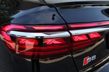 2025 AUDI S8 — миниатюра 13