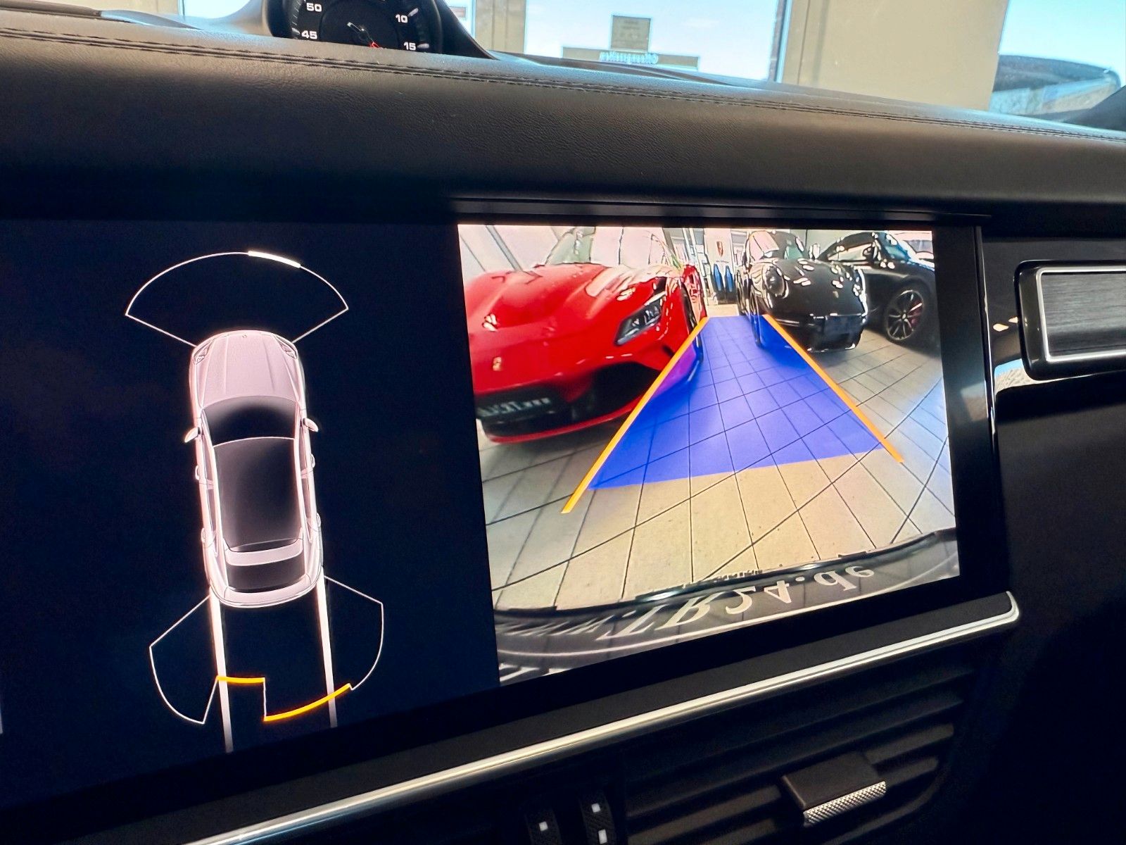 Fahrzeugabbildung Porsche Cayenne GTS Coupe SportDesign/HeadUP/ACC/Keyless