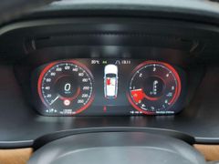 VOLVO V90 D5 AWD Geartronic Inscription