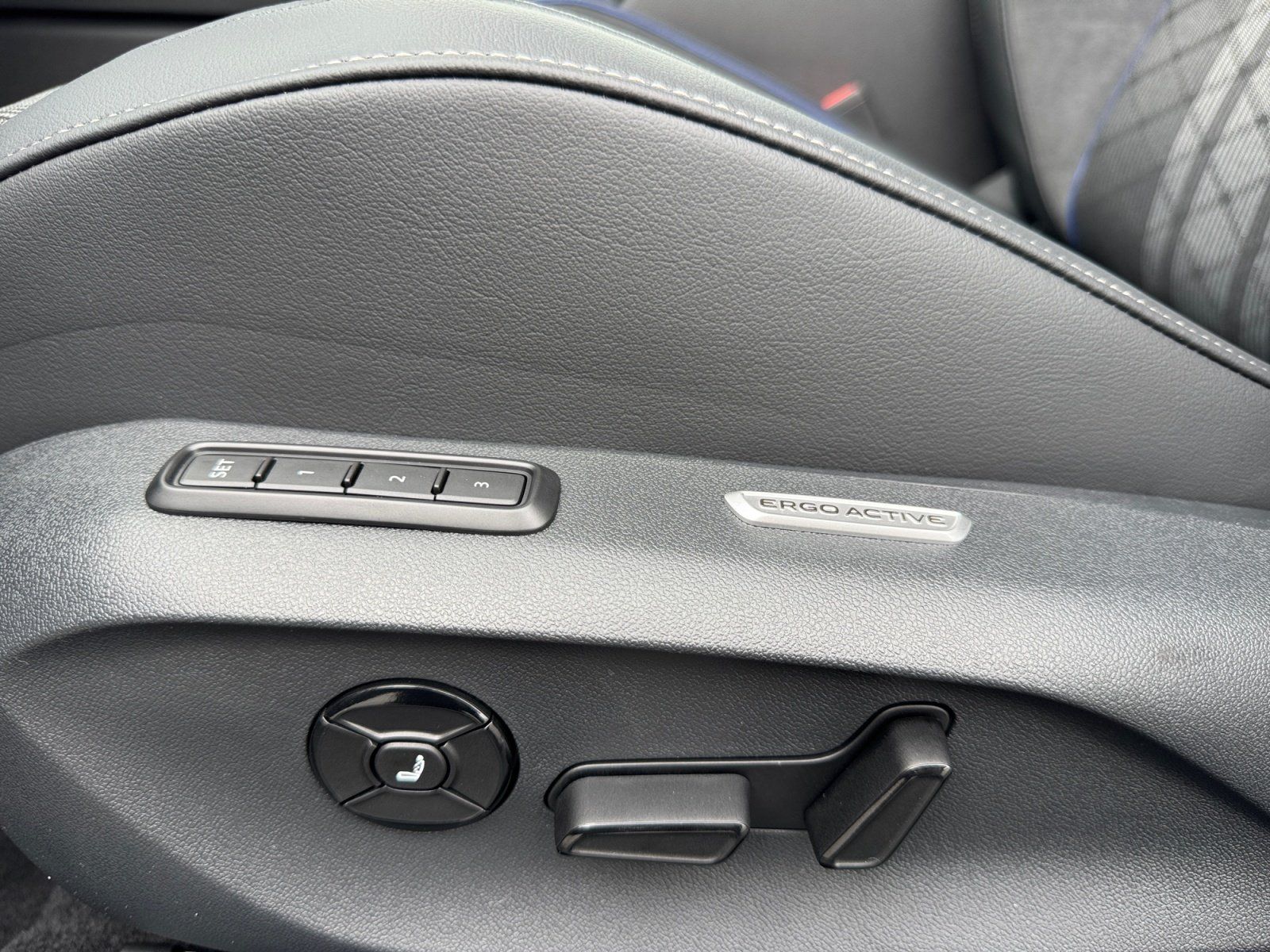 Volkswagen Passat Variant - Bild 14
