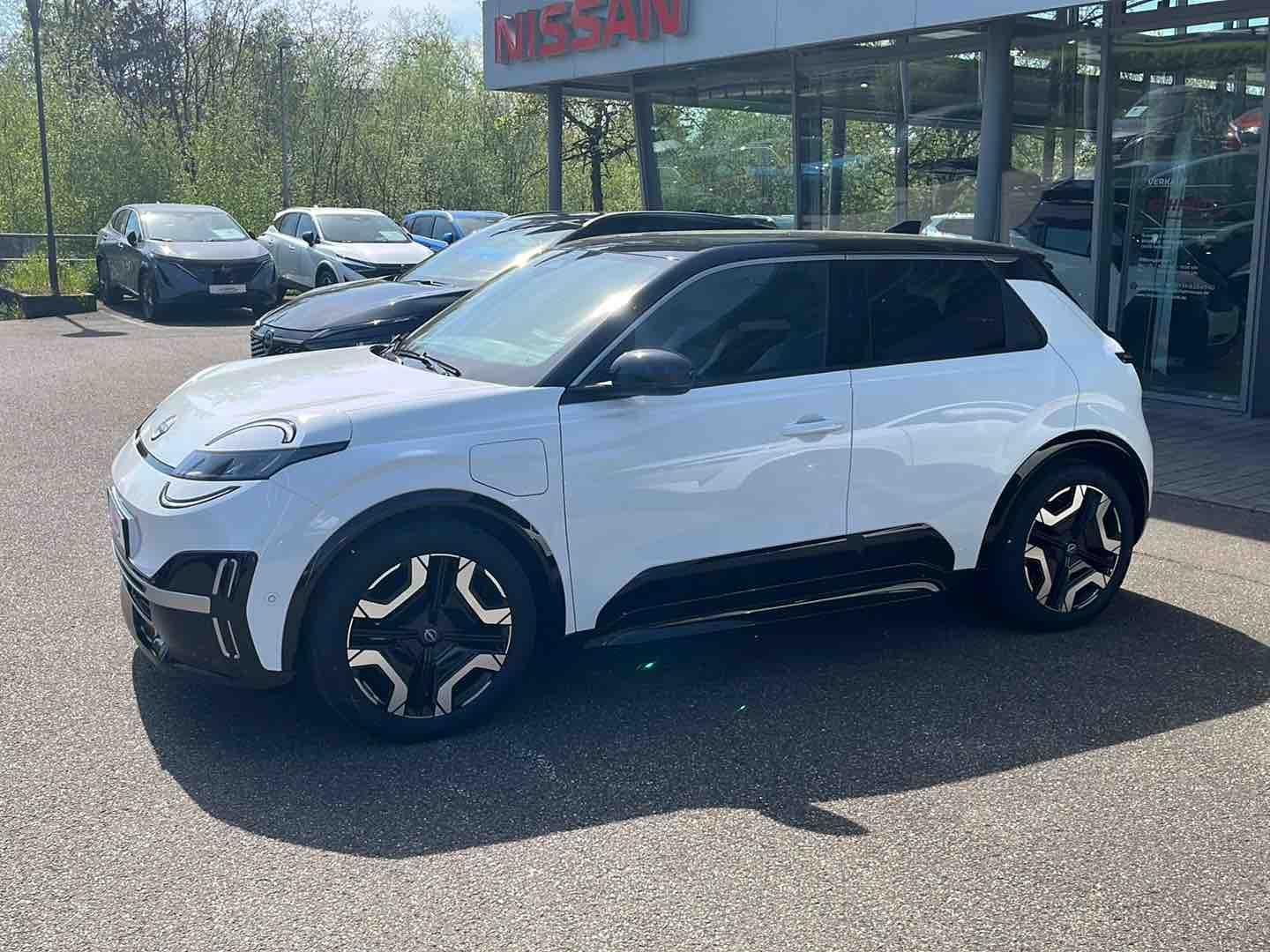 Nissan Micra 52kwh Evolve