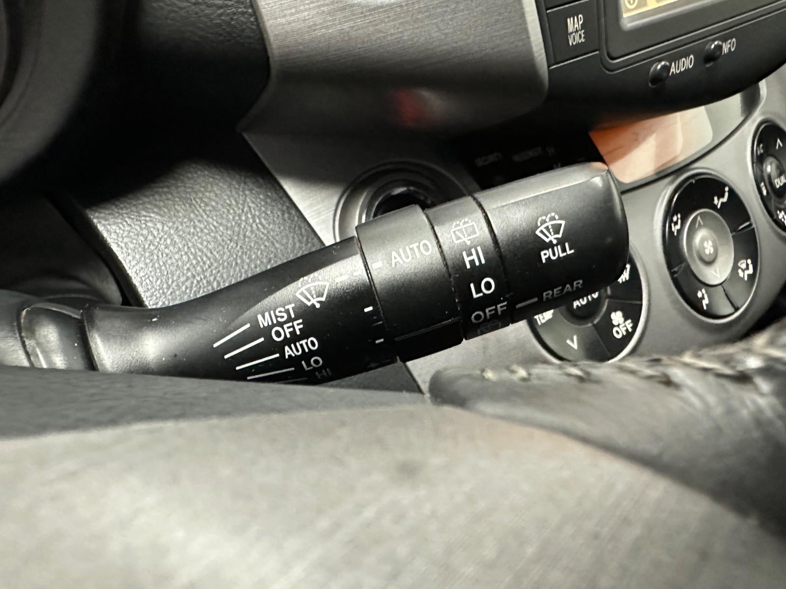 Toyota RAV4 Executive 2.2 D-CAT 177 ch 4x4 • Cuir • GPS • Caméra • Attelage