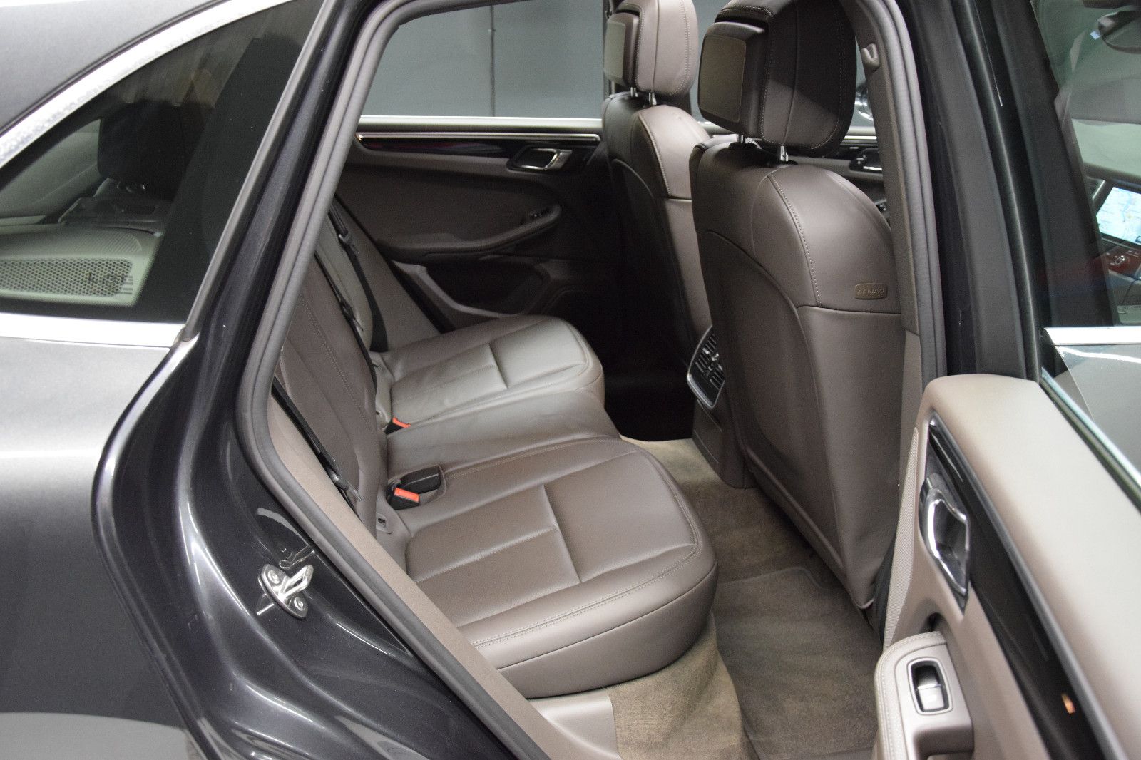 Fahrzeugabbildung Porsche Macan S Diesel 14-Wege Pano Bi-Xenon PASM Leder