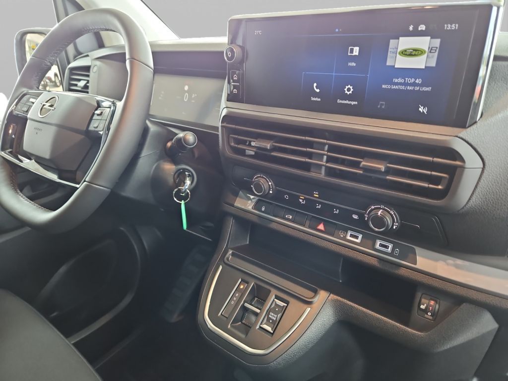 Fahrzeugabbildung Opel Vivaro-e Cargo Standard (75-kWh)