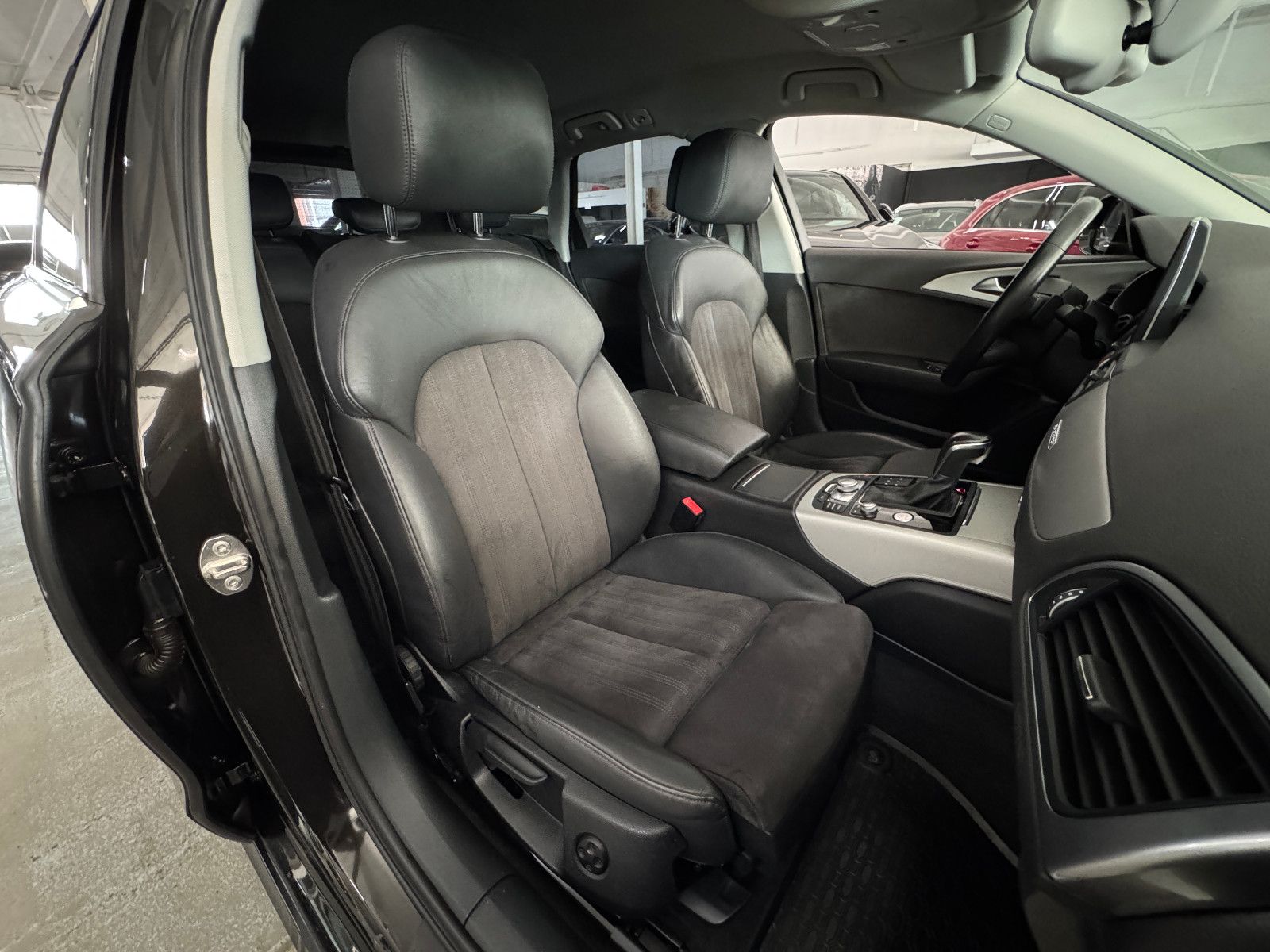 Fahrzeugabbildung Audi A6 3.0 TDI QUATTRO SPORT MOTORSOUND NAVI ACC LED