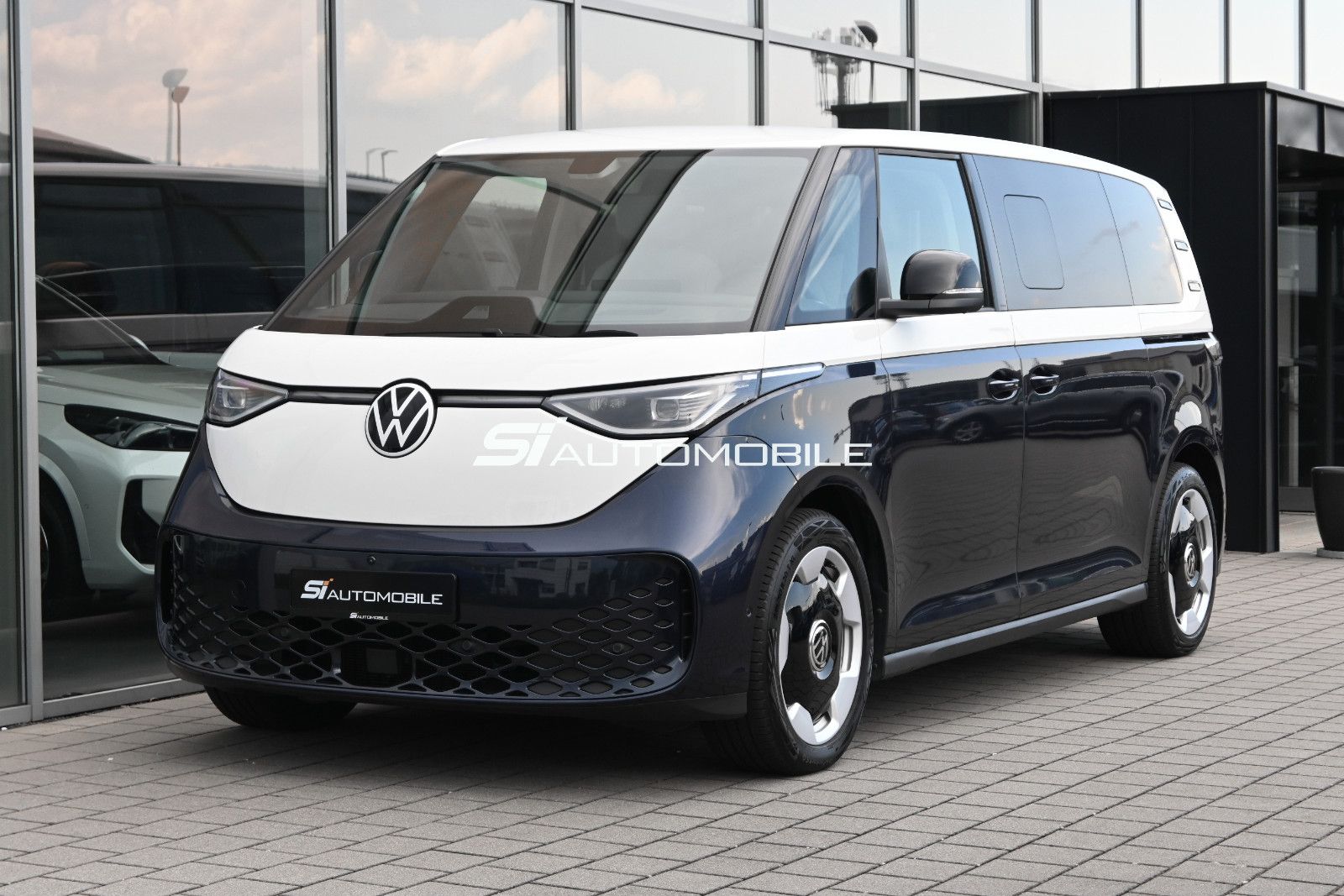 Fahrzeugabbildung Volkswagen ID. BUZZ PRO LR °UVP 91.571°ACC°AHK°MEMO°360°8FA