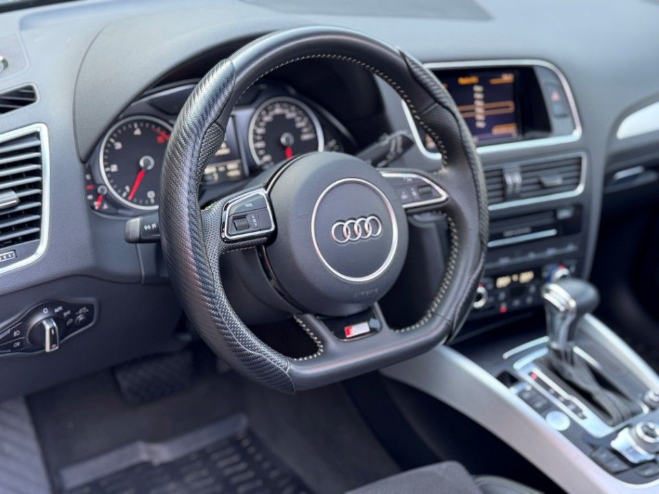 Fahrzeugabbildung Audi Q5 40 TDI S-Line Sport+ Pano 21" DAB+ Xenon....