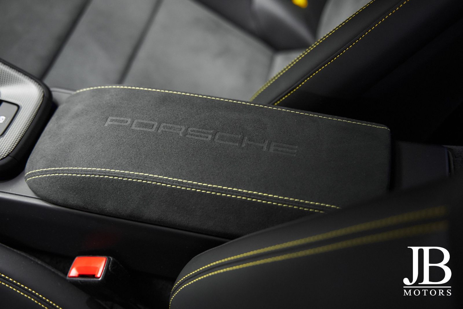 Fahrzeugabbildung Porsche 992.1 GT3 PTS PCCB Lift 18-Wege BOSE Carbon