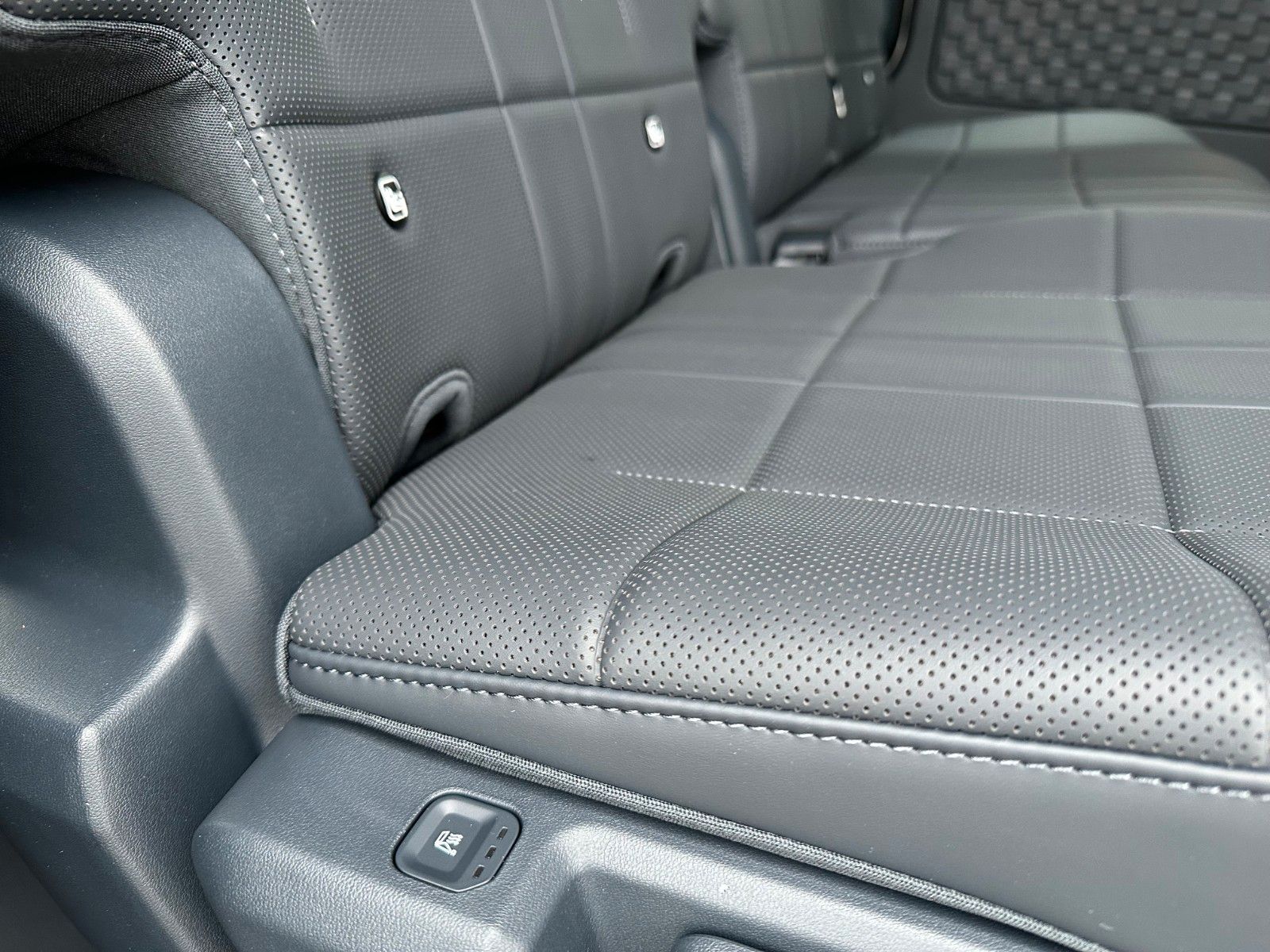 Fahrzeugabbildung Kia PV5 Passenger 71.2 ELITE WP SMP PP SP AW