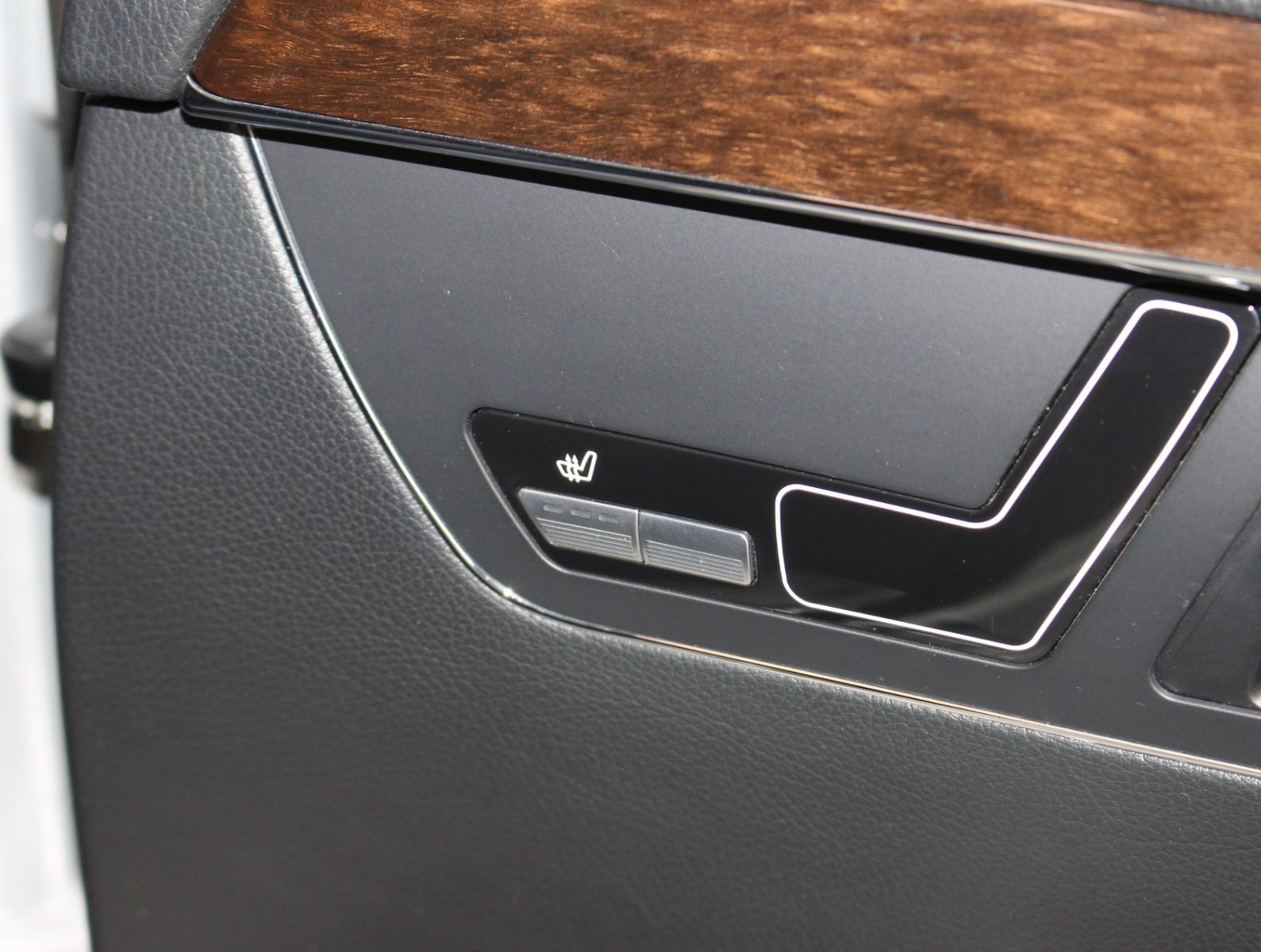 Fahrzeugabbildung Mercedes-Benz S 350d BlueTec 4Matic Standhzg.*Distronic*ABC