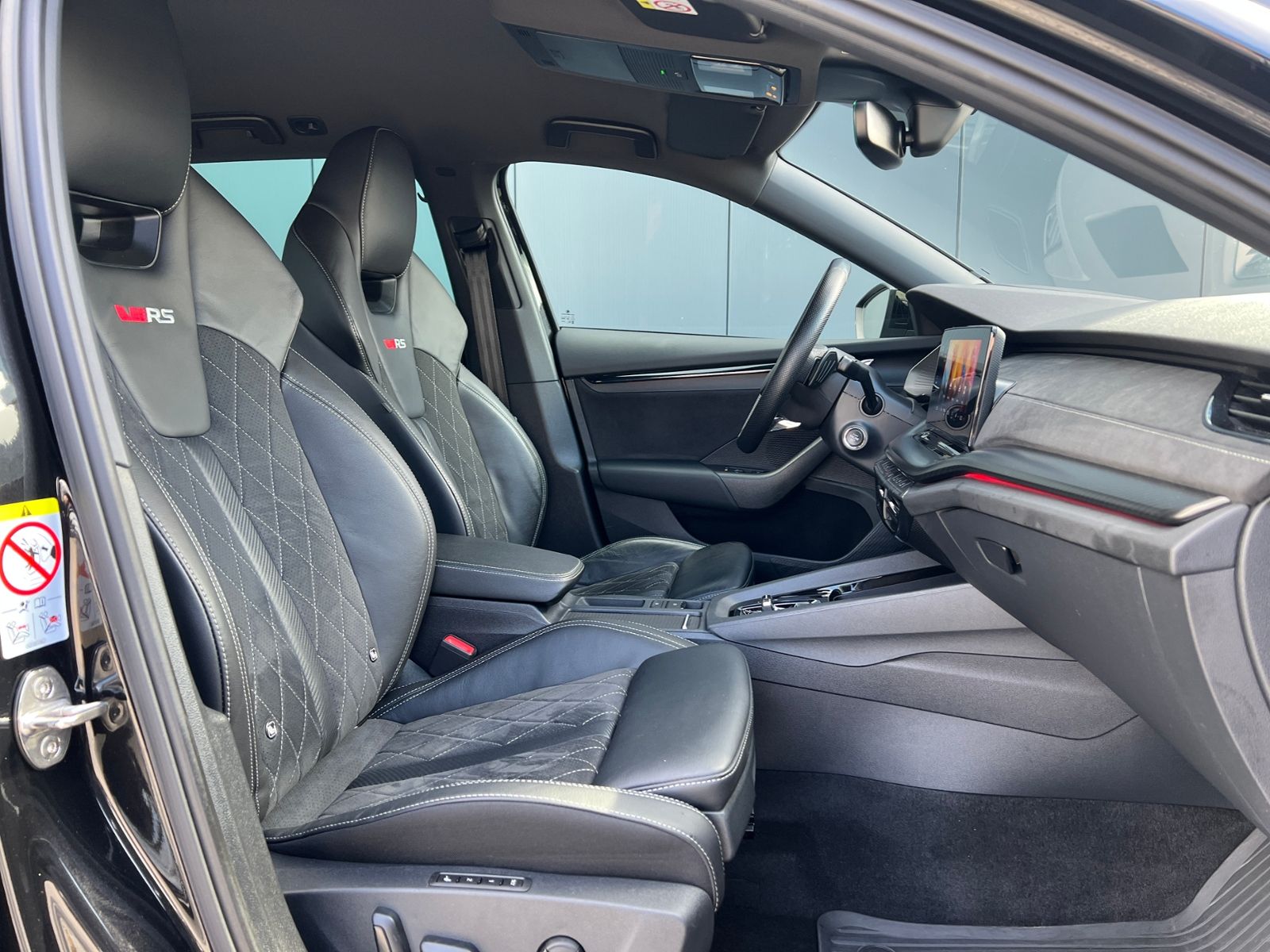 Fahrzeugabbildung SKODA Octavia Combi RS iV Edition 1.4 TSI PHEV DSG *Vo