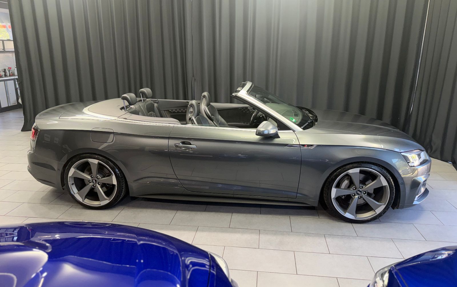 Fahrzeugabbildung Audi A5 Cabriolet S-LineB&O|MASSAGE|RS-SITZE|360°