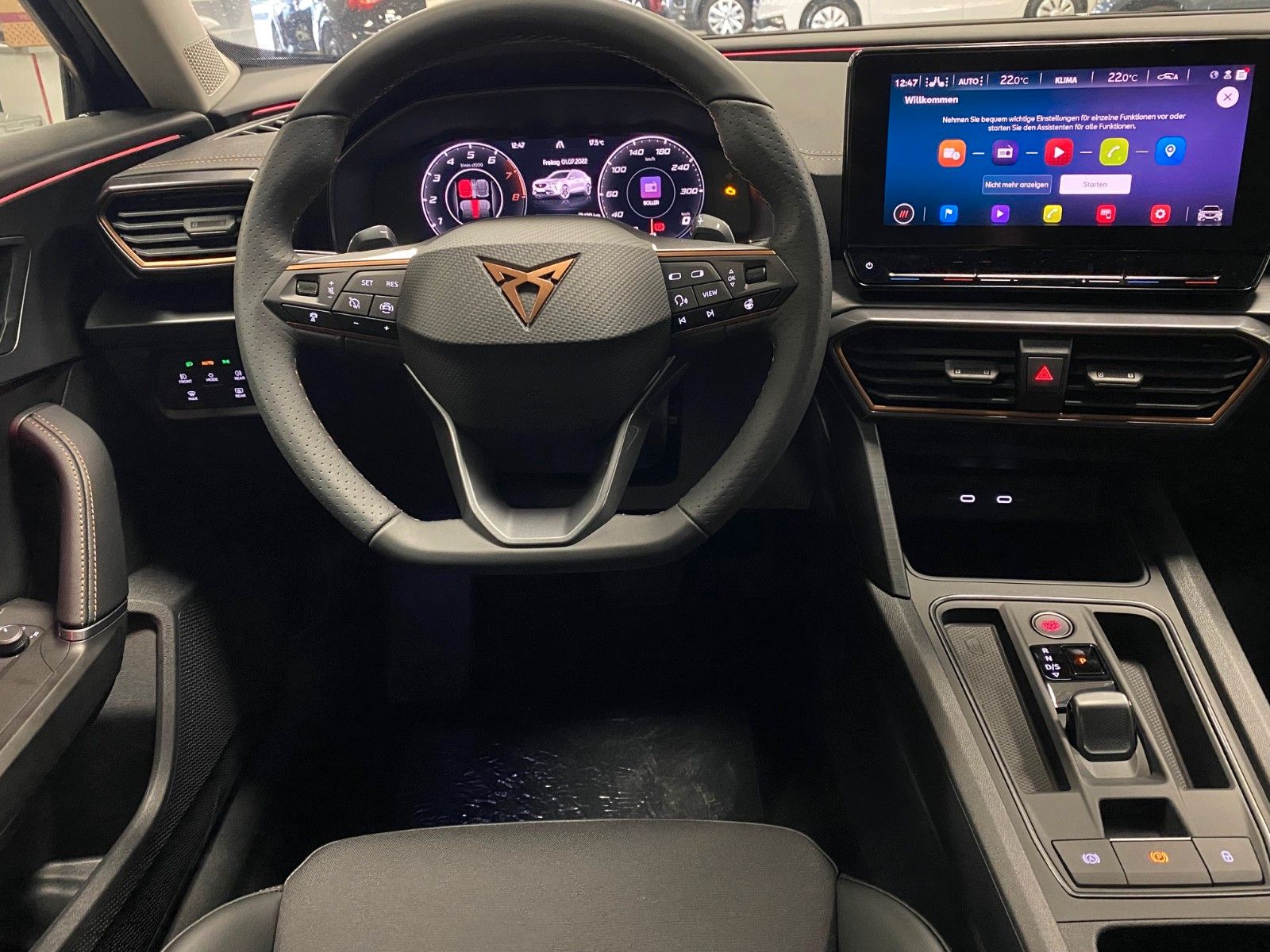 Fahrzeugabbildung CUPRA Formentor 1.5 TSI 110kW DSG+3J Garantie+3-Z-KLIM
