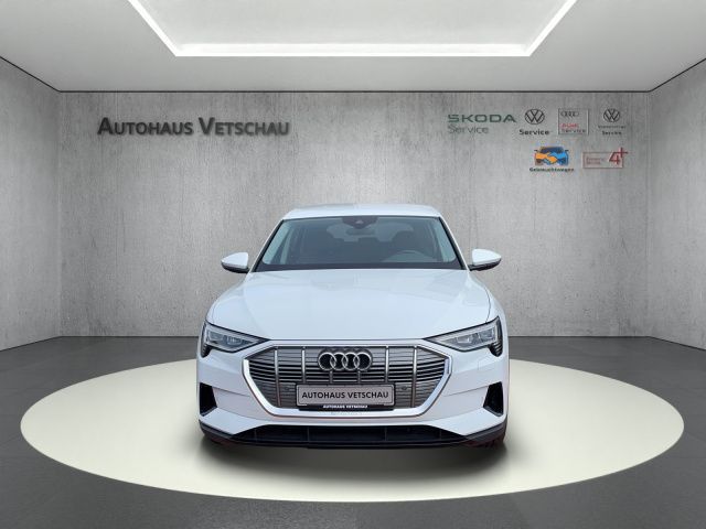 e-tron 55 quattro Bluetooth Navi LED Klima