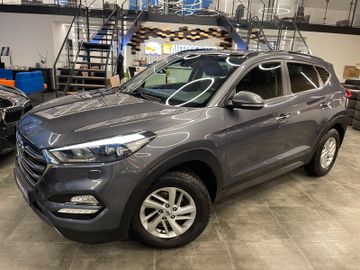 Hyundai Tucson Premium 4WD *AHK*KAMERA*NAVI*PANO*LEDER*