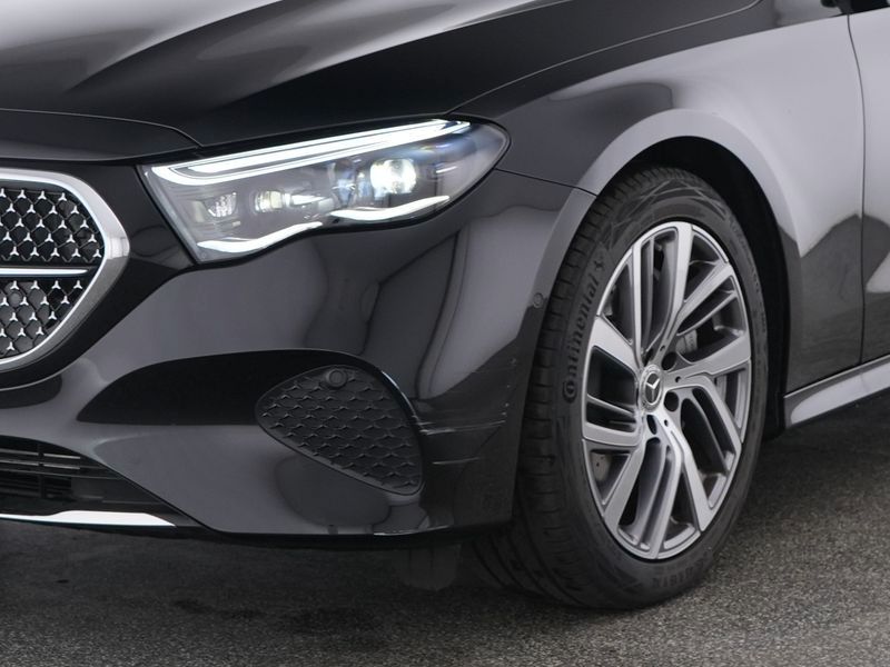 Fahrzeugabbildung Mercedes-Benz E 300 eT Avantg. Distronic+ AHK 360° LED Memory