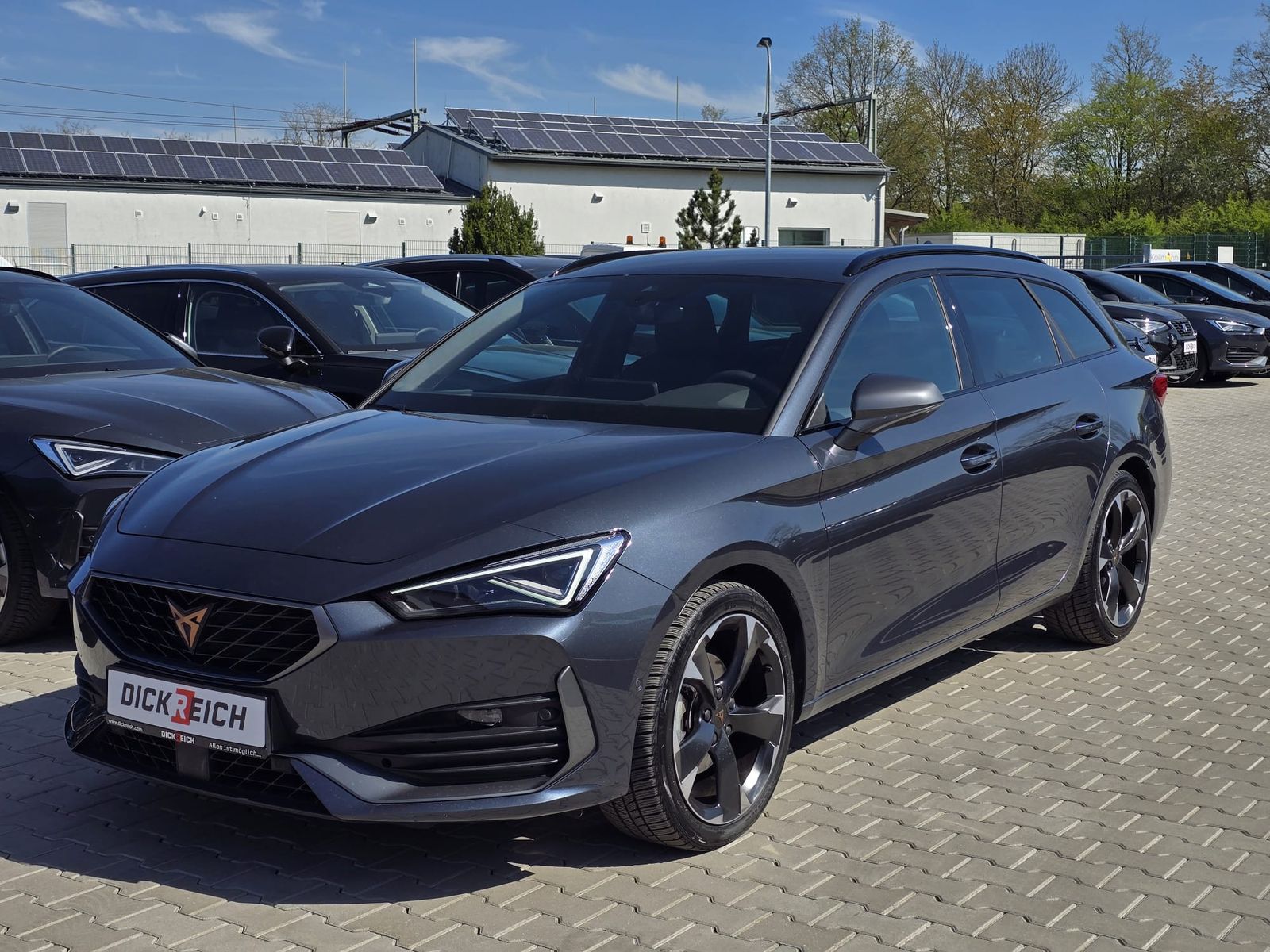 Fahrzeugabbildung CUPRA Leon 1.5 eTSI DSG MATRIX-LED*ACC*AHK*KAMERA*18"