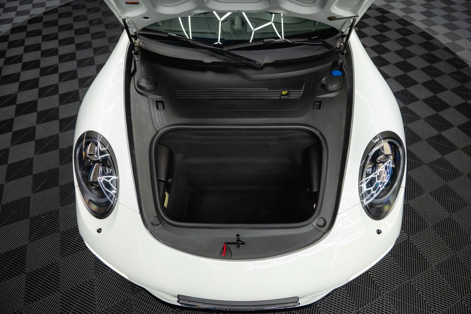 Fahrzeugabbildung Porsche 911 991.2 Carrera 4 GTS Cabrio *ACC*LED*111Check