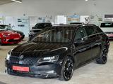 Skoda Superb DSG Sportline 4x4 *STHZ*SHZ*PAN*NAV*AHK* - Skoda Superb mit Diesel-Antrieb: Schwarz, Kombi