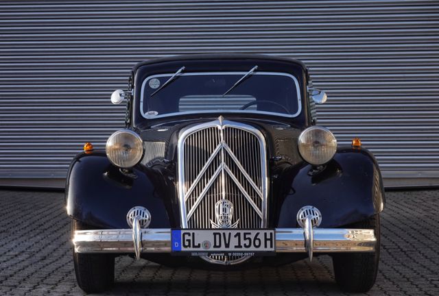 Citroën 15cv SIX 6 Zylinder Radmodell Traction Avant