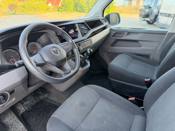 Volkswagen T6 Transporter - 12