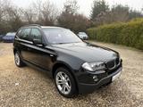BMW X3 2.0d*Automatik*Panorama*Sitzheizung* - BMW X3 mit Diesel-Antrieb: 2.0