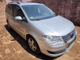 Volkswagen Touran United EcoFuel 2.0 bivalent, Benzin/CNG - Volkswagen Touran aus 2009: United